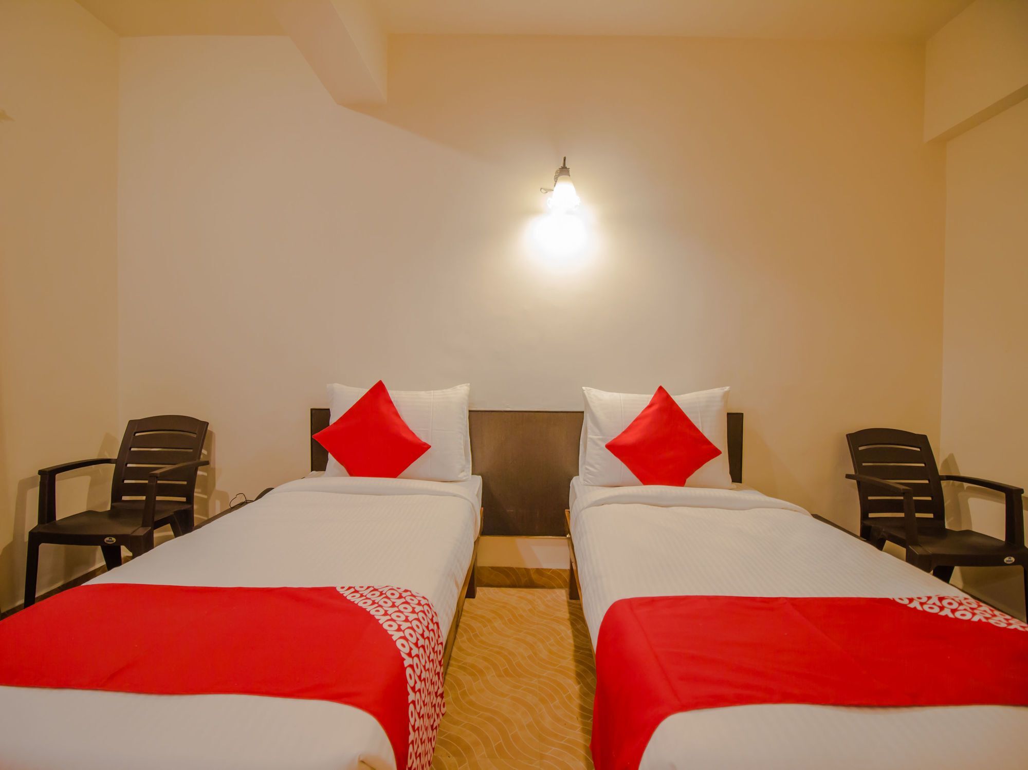 Oyo Flagship 13853 Shruti Resort Calangute Esterno foto