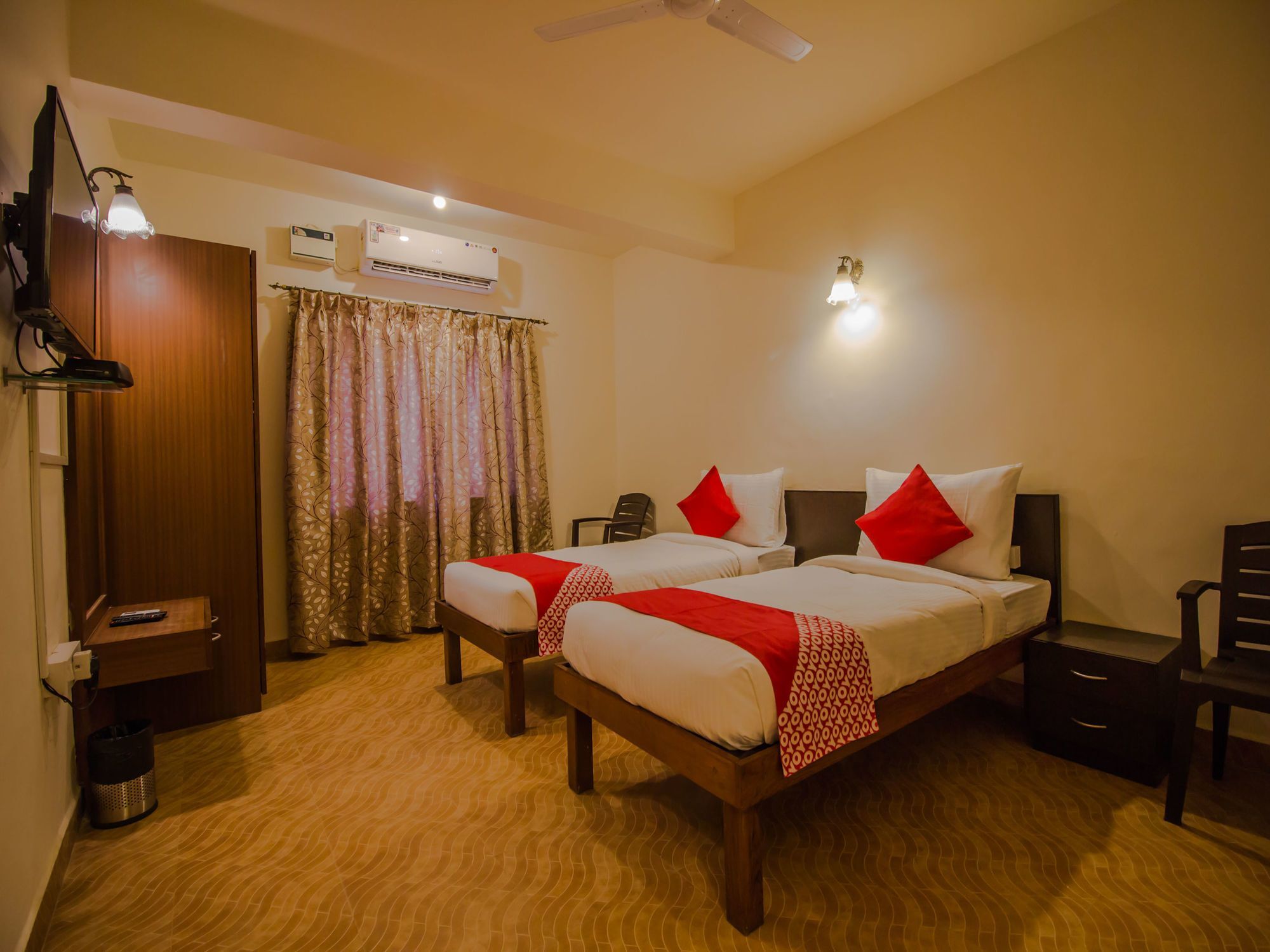 Oyo Flagship 13853 Shruti Resort Calangute Esterno foto