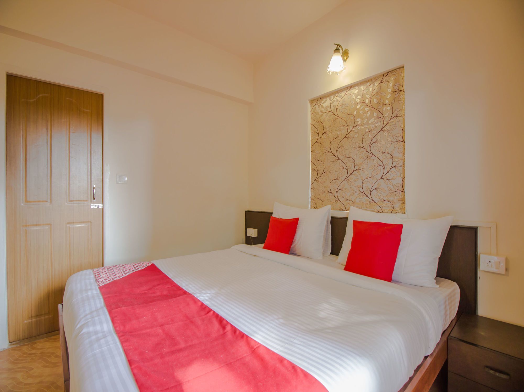Oyo Flagship 13853 Shruti Resort Calangute Esterno foto